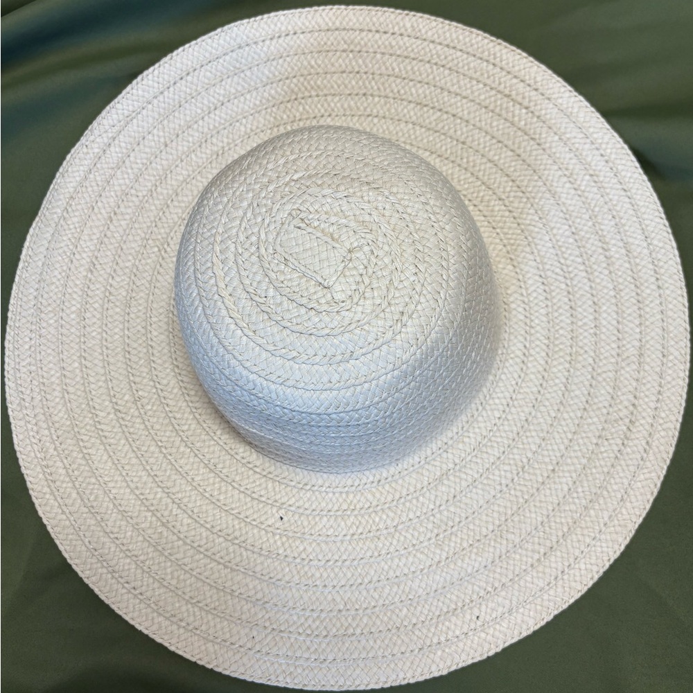 GAP Classic White Woven Hat